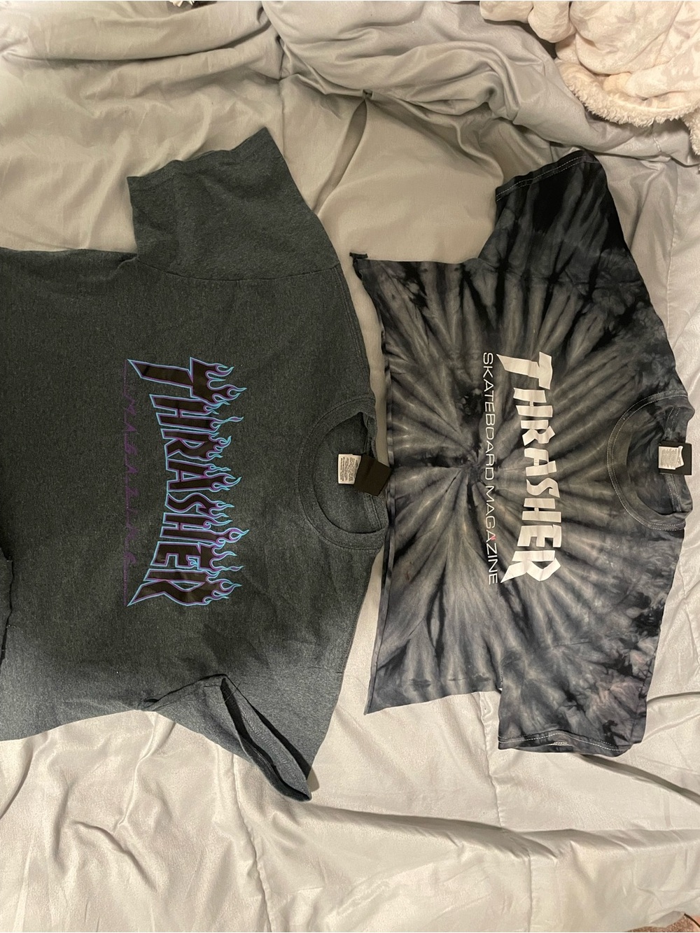 Thrasher Black Tie-Dye & Charcoal Graphic Crop Tops